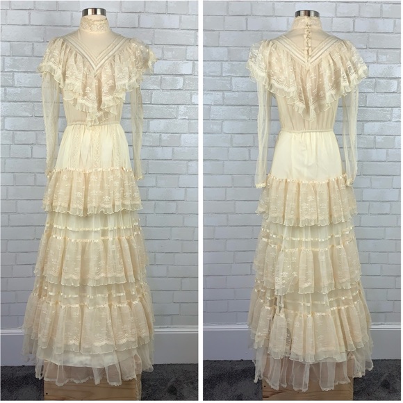 Gunne Sax Dresses & Skirts - Gunne Sax Tiered Ruffle Wedding Dress F2247